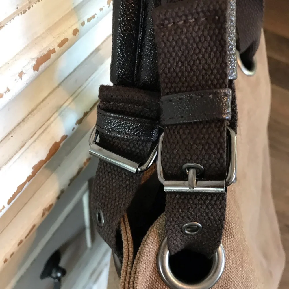 Ding Xin Yizu Brown Canvas Hobo/Satchel. NWOT.